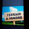 A vendre demi lot de terrain 